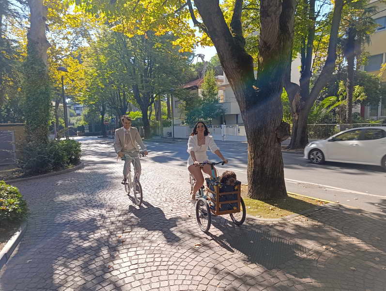 Il Matrimonio di Alberto... 2 Arrivo Sposi Bici